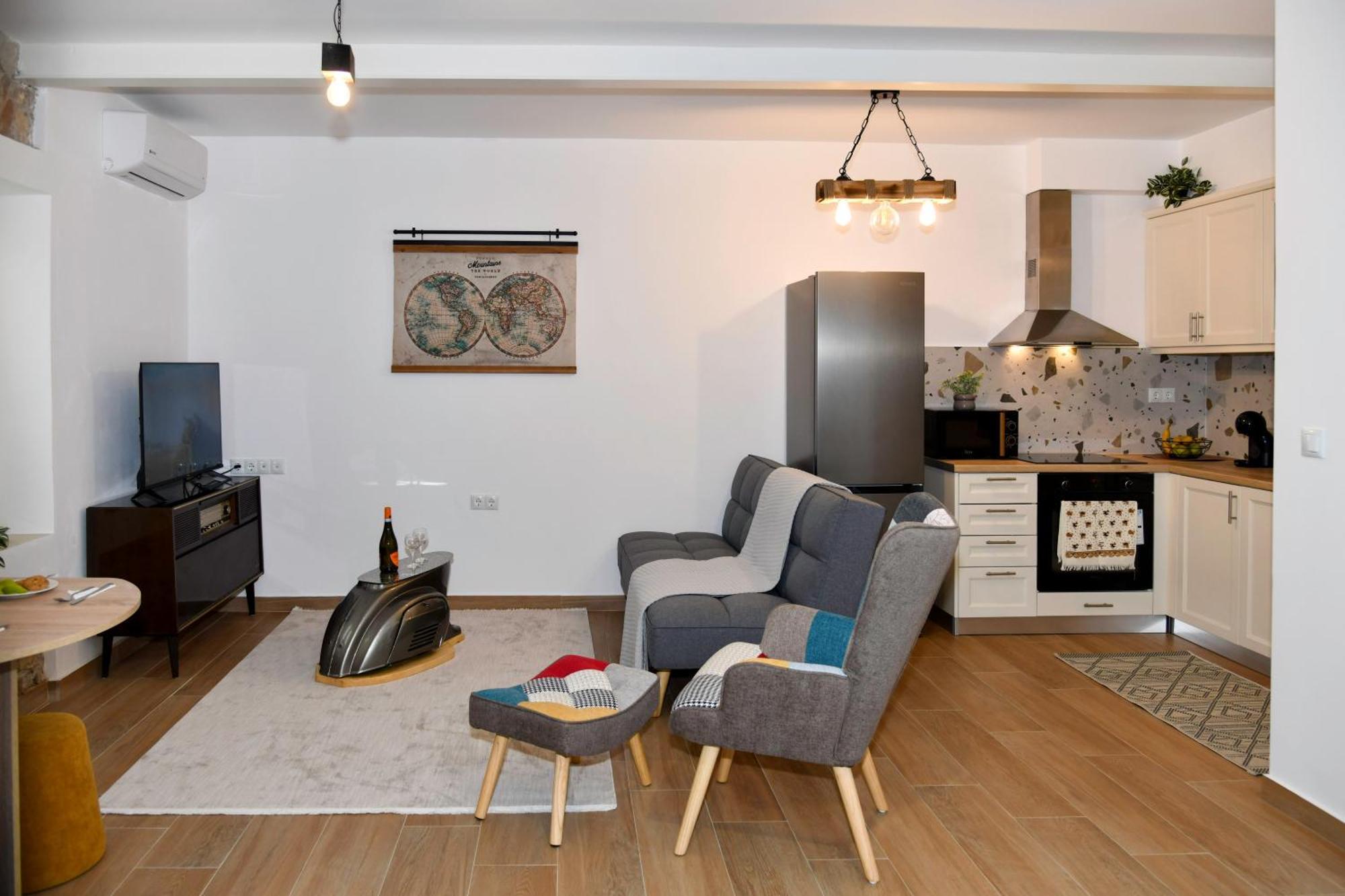 Captain Theo'S Modern Apartment Maria Lefkímmi Exterior foto